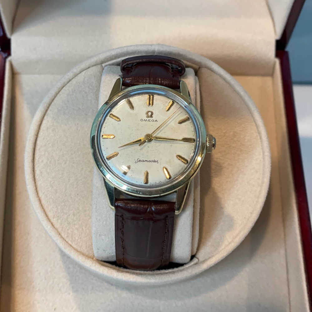 Rare Vintage 1950s Omega Seamaster Swiss Movement Watch Wind Up 18K Gold